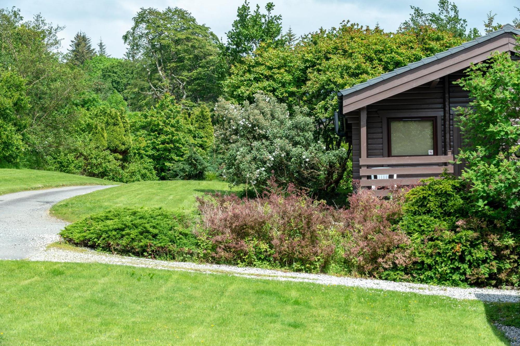 Armadale Castle Cabins Ardvasar (Skye) Exterior foto