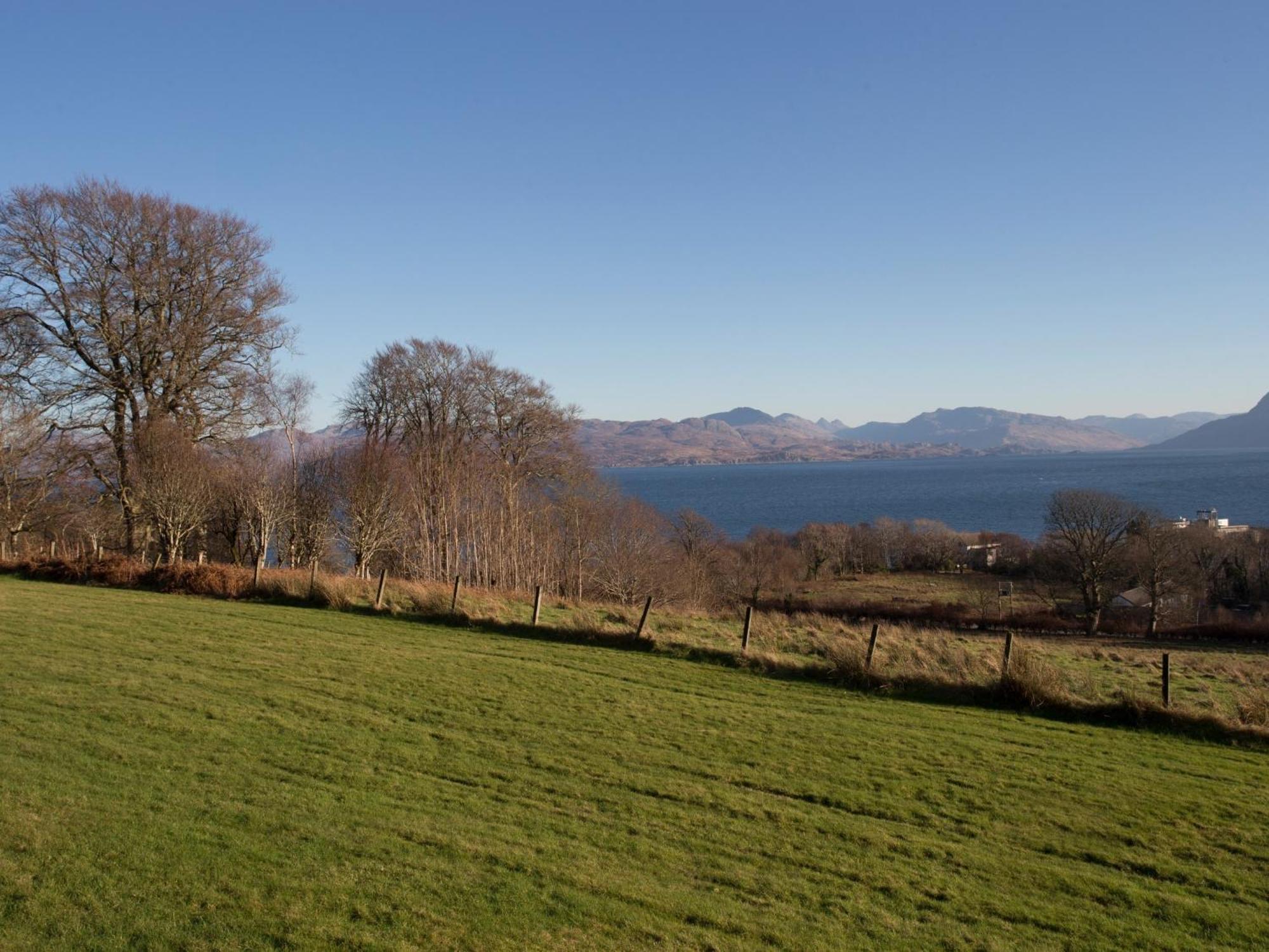 Armadale Castle Cabins Ardvasar (Skye) Exterior foto